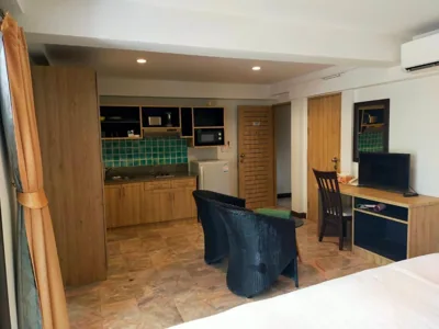 Kamala Beachfront Apartment – 사진 16